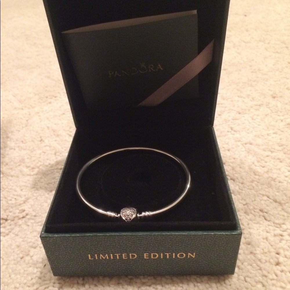 PANDORA silver bangle size 7.50